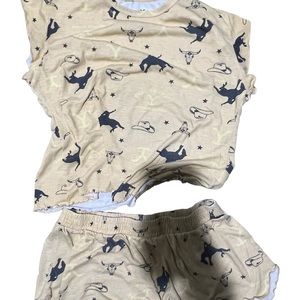 Yellow stone sleepwear set